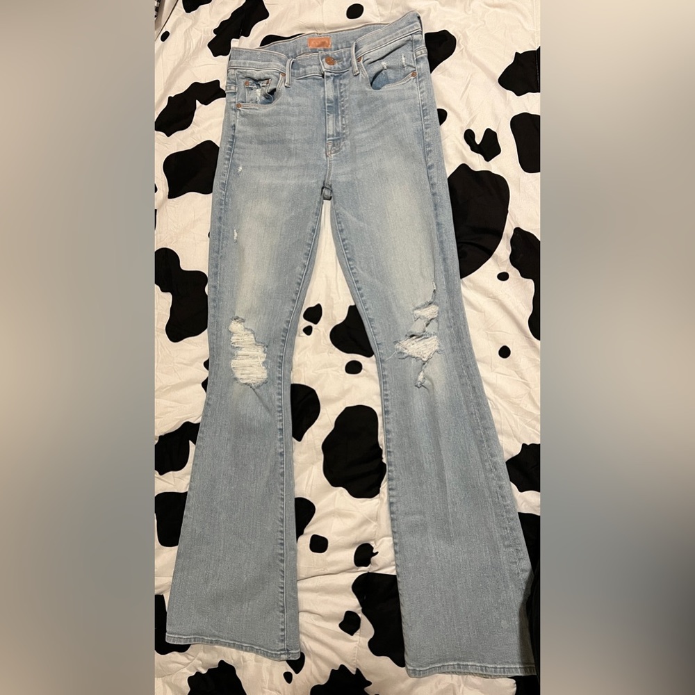 MOTHER denim ~The Weekender in wash “Free Hugs”